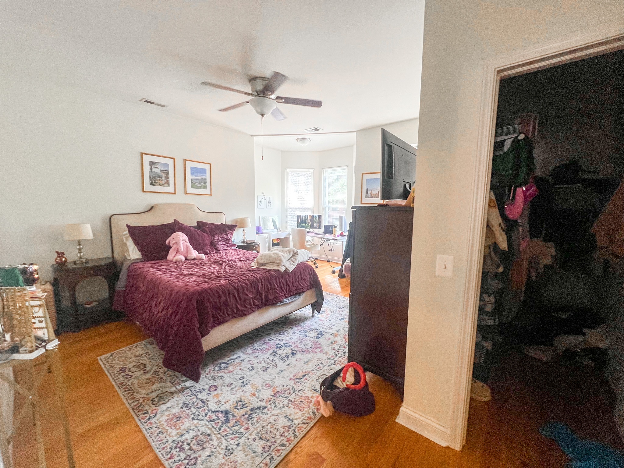 718-20 W Buckingham Pl 718-20 W Buckingham Pl., Chicago, IL 60657 - Leasing by Cross Street